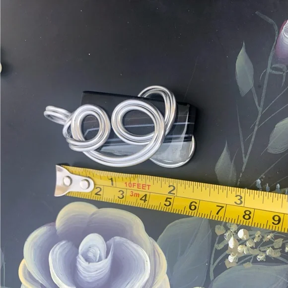 Silver Tone Wire Wrapped Pendant - Picture 4 of 15